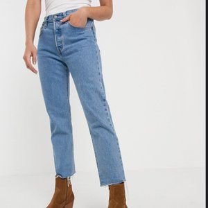 Levi's: 501 Jeans Cropped with Frayed Hem